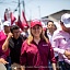 Margarita González Saravia recorrió calles del poblado de Acatlipa, en Temixco. 