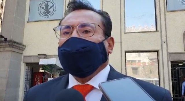 Confirma fiscal anticorrupción que se emitió orden de aprehensión en contra de ex rector
