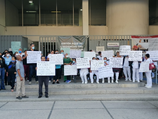 Protestan trabajadores de Salud por cuarta ocasión