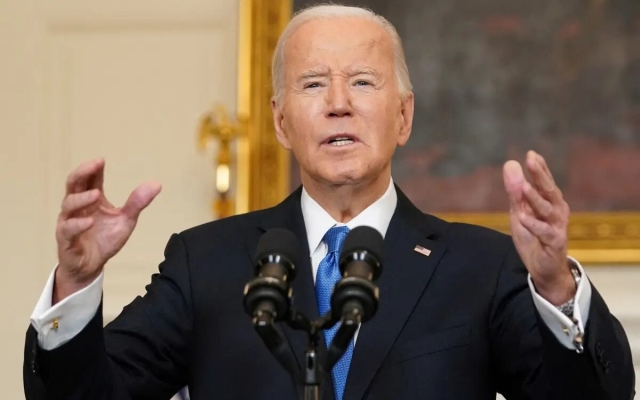 Biden insiste en prohibición de armas tras tiroteo en Kansas City