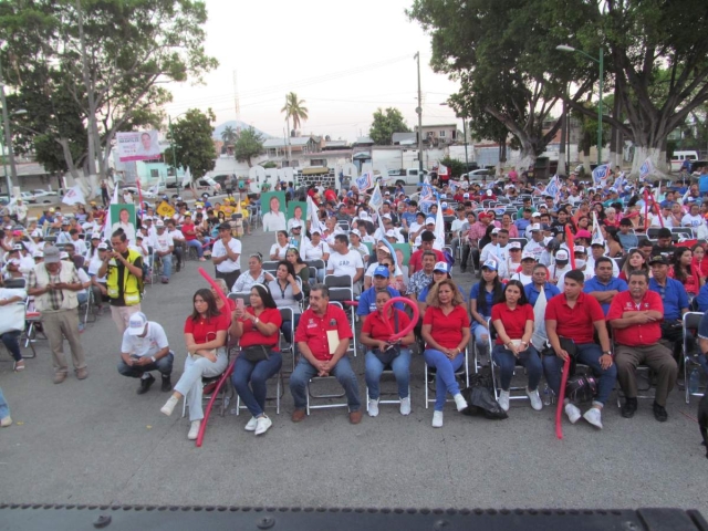  Comenzaron ya las campañas de los aspirantes a gobernar Zacatepec, incluyendo al actual edil, que busca repetir.