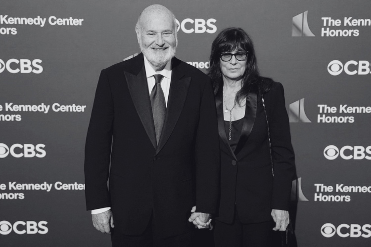 El actor y director estadunidense Rob Reiner y su esposa Michele Reiner durante la 46.ª gala de los Kennedy Center Honors en el Kennedy Center for the Performing Arts en Washington, DC, el 3 de diciembre de 2023. Foto Afp