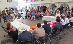 El nuevo órgano colegiado determinará las acciones a seguir en materia de salud, con la promesa de contar con un enfoque comunitario y visión integral.