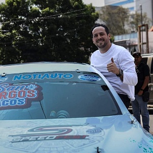 Arturo Paniagua mostró el vehículo con el que competirá en la México Racing Cup.