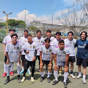 El Troya FC se metió a las semifinales del Torneo Dominical tras vencer al equipo favorito para el campeonato.