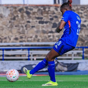  Uchenna Kanu fue la encargada de cobrar el penal que dio el segundo tanto a las Celestes.