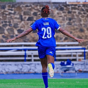 En su tercera oportunidad frente al arco, Uchenna Kanu concretó el único gol para La Máquina.