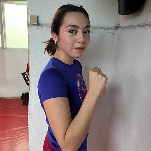 Jade Santiváñez y Romina Ferrer protagonizarán la pelea estelar de la cartelera.