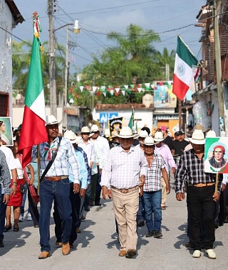 Celebran 215 años de la Independencia en el poniente