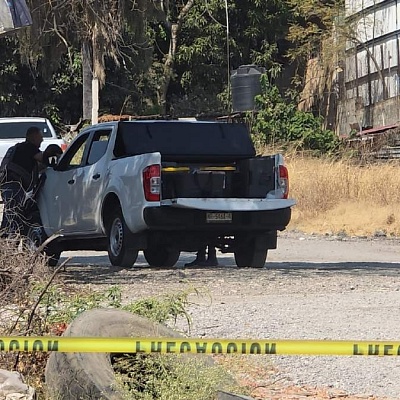 Los cuerpos fueron localizados por transeúntes que pasaban por la zona.