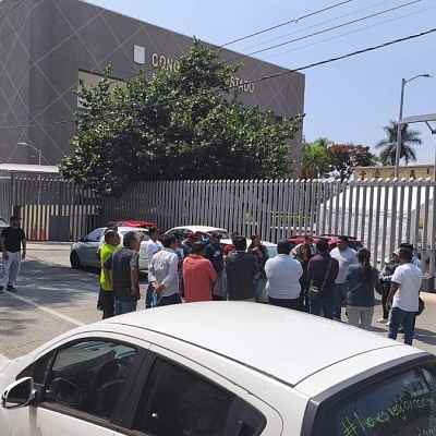 Ruteros se oponen a la regulación de Uber y Didi 