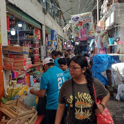 Pequeños comercios resentirán impuesto a cigarros y refrescos 