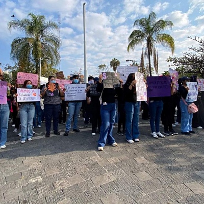 Ante inseguridad, marchan y suspenden clases escuelas de la UAEM en Cuautla