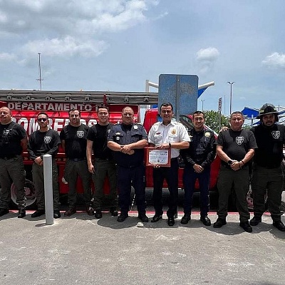 Los cuerpos de seguridad y emergencias estuvieron pendientes de los diversos reportes.