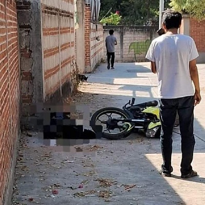 El joven fue hallado sin vida junto a la moto que conducía cuando lo atacaron.