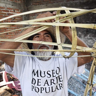 Se cocinan los diablos para la quema en Semana Santa