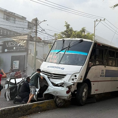 Siguen percances de rutas averiadas