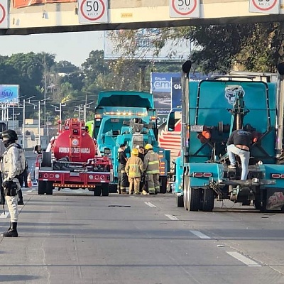 La circulación vehicular se vio afectada durante poco más de tres horas. 
