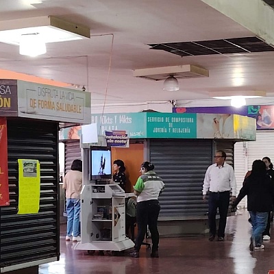 Los delincuentes llegaron cuando el encargado estaba a punto de cerrar el negocio.
