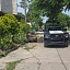 Lo agredieron a tiros en la entrada de su casa