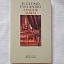 Sándor Márai cuenta la historia a través de veinte capítulos, en 188 páginas.  