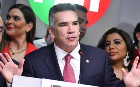 ‘Alito’ Moreno denuncia a Fernández Noroña ante la FGR y pide protección