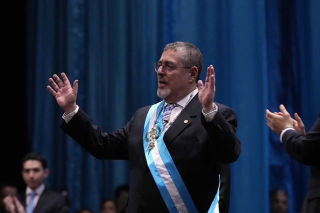 Bernardo Arévalo asume la presidencia de Guatemala