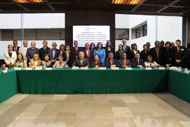 Rectores exigen nuevo plan ante desplome educativo