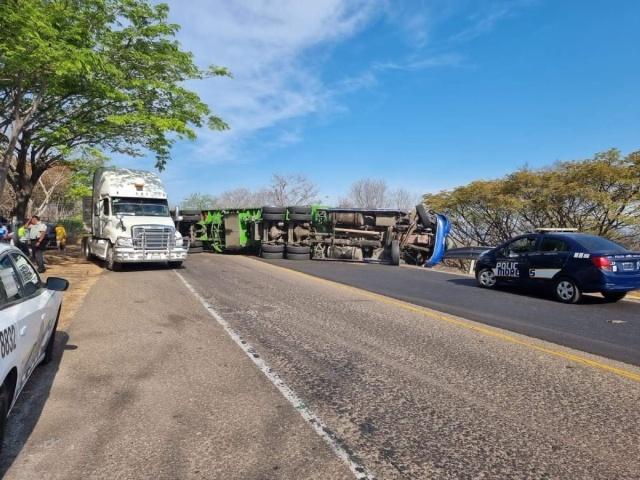 El percance sólo causó daños materiales.