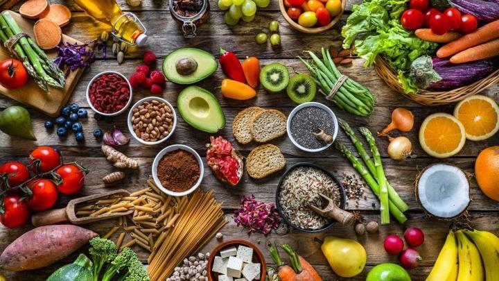 3 consejos para tener una alimentación saludable en vacaciones de Semana Santa, según expertos