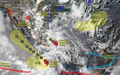 Barry toca tierra en Veracruz; Flossie podría convertirse en huracán en el Pacífico