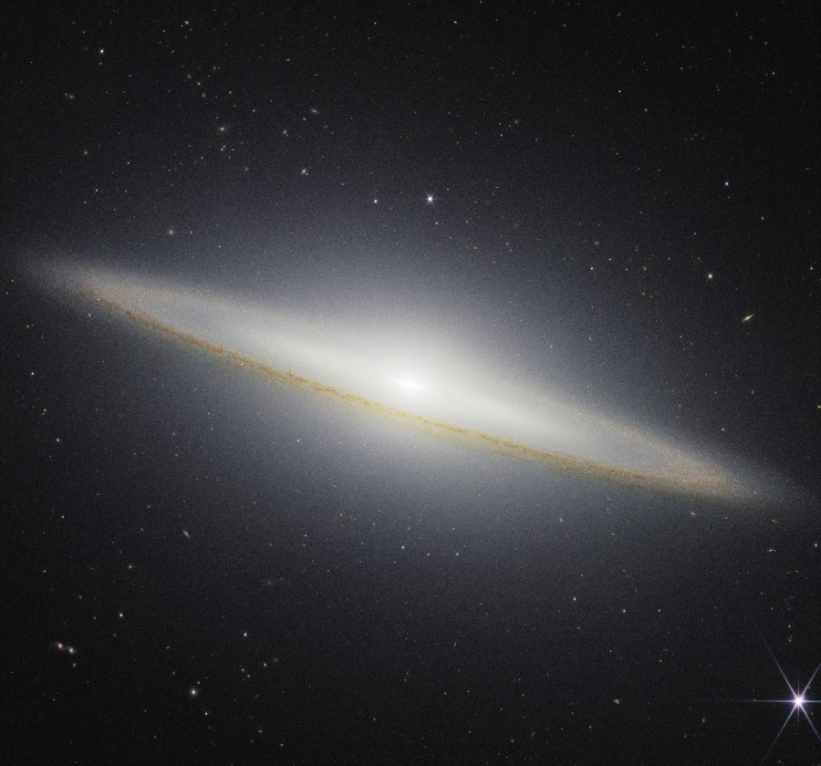 James Webb obtiene nueva imagen de la galaxia del Sombrero