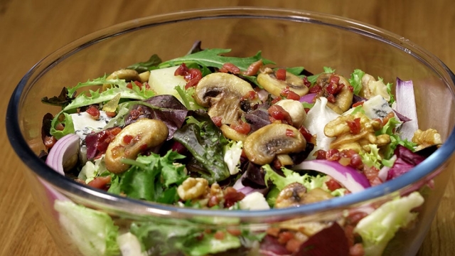 Ensalada de otoño: Sabores de temporada en un plato ligero