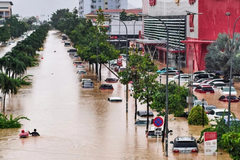 Inundaciones en Vietnam dejan 41 muertos y miles de evacuados