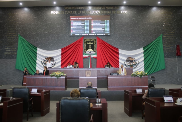 Se pronuncia Congreso a favor de la base trabajadora al servicio de los poderes del estado