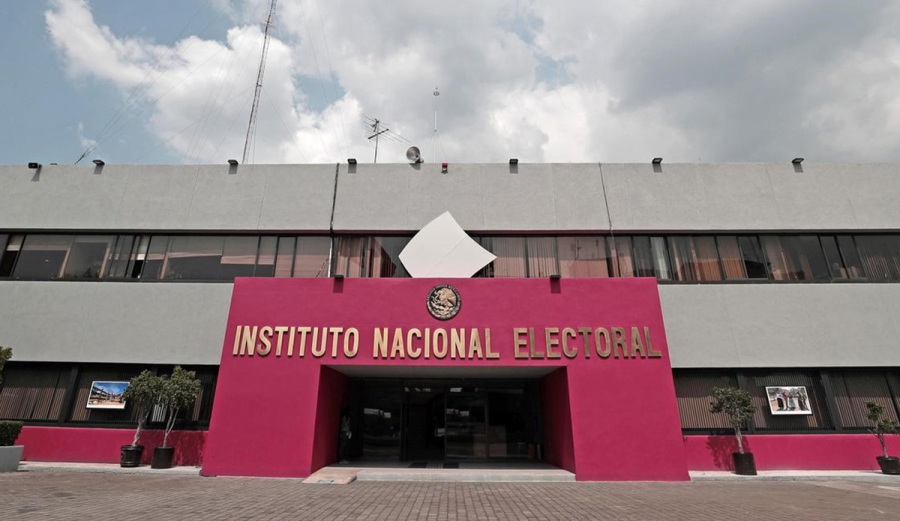 INE sanciona a partidos por adeudos fiscales