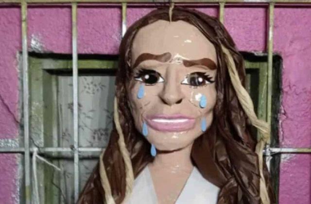 Piñata de Galilea Montijo se hace viral.