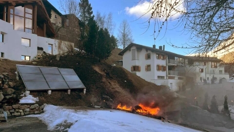 Tres personas mueren tras estrellarse una avioneta en Suiza