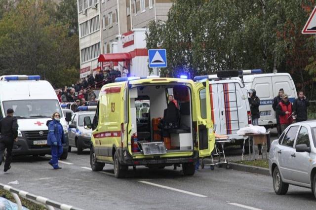 Tiroteo masivo en escuela de Rusia: 13 muertos y 21 heridos