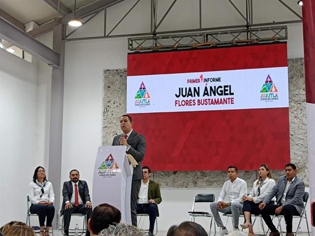 Integrantes del Cabildo atestiguaron el informe de Juan Ángel Flores.