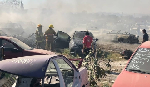 Incendian un corralón en Zapata