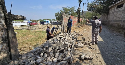 Con el retiro de una barda que amenazaba con colapsar, comenzaron las actividades de lo que ser&aacute; la quinta etapa de b&uacute;squeda de cuerpos en el pante&oacute;n de Jojutla.