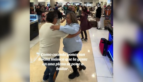Baile espont&aacute;neo en tienda de Parque Delta sorprende, se vuelve viral