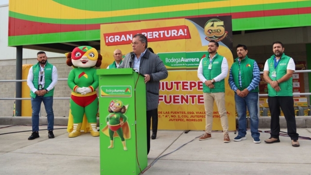 Participa edil de Jiutepec en inauguración de tienda &#039;Bodega Aurrera&#039;