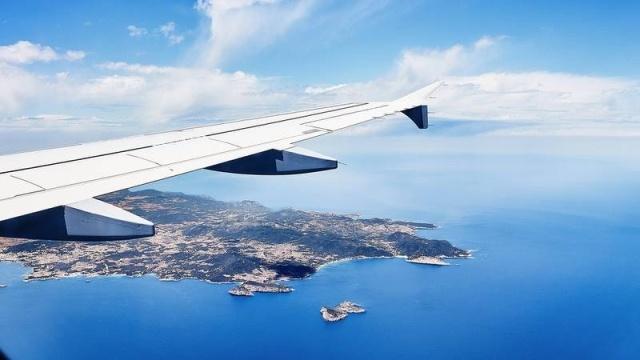 Turbulencia deja 36 personas heridas, 11 de gravedad, en viaje a Hawai