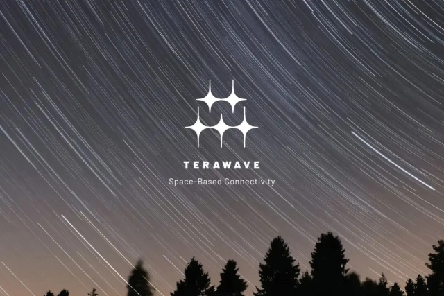 Blue Origin presenta TeraWave, una red satelital empresarial con velocidades de hasta 6 Tbps a nivel global