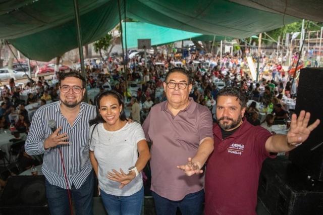 Acude el coordinador de Asesores de la Oficina de la Gubernatura, Víctor Mercado, al festejo por el Día de las Madres en la colonia Flores Magón