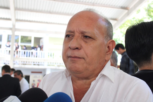 Convoca Sánchez Vélez a padres de familia a buscar diálogo y conciliación antes de tomar planteles o cerrar calles