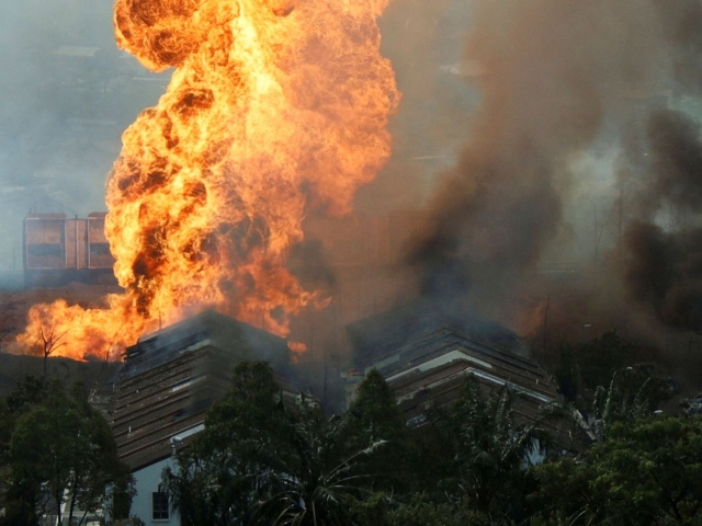 Incendio en Malasia destruye mil viviendas y afecta a m&aacute;s de 9 mil personas