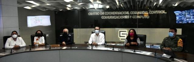 La consulta nacional, sin incidentes